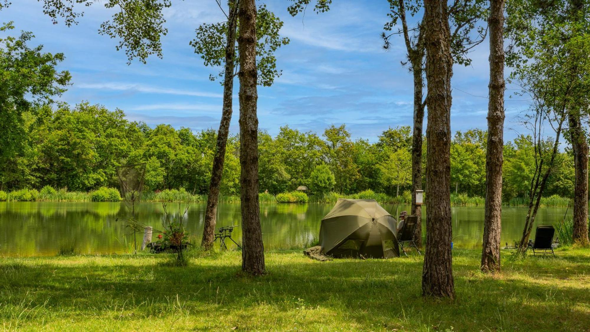 Camping Aubigny-Les Clouzeaux Aubigny  Exterior foto